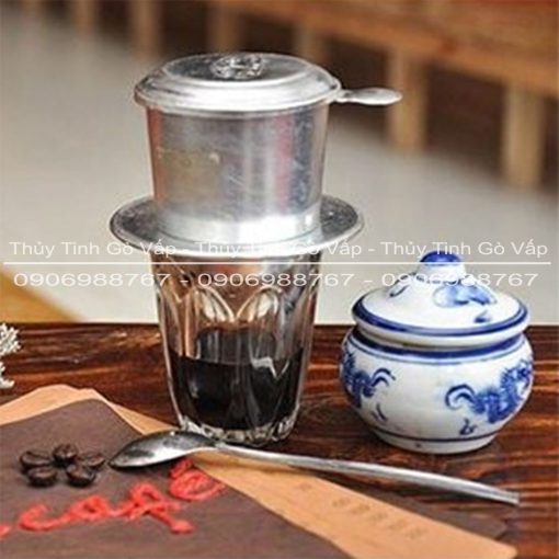 Ly thủy tinh uống cafe sọc 140ml Union 344 của Thái Lan, dung tích nhỏ phù hợp làm ly trà đá, ly uống cà phê, nước lọc. Sử dụng đi kèm các thức uống chính