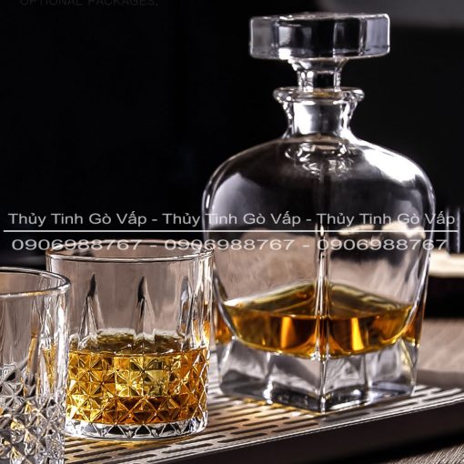 Ly thủy tinh Delisoga Carat Whisky Rock 340ml DLSG-DSKB028-2 chuyên dùng uống các loại rượu mạnh whisky hoặc cocktail, thiết kế đẹp, ly dầy