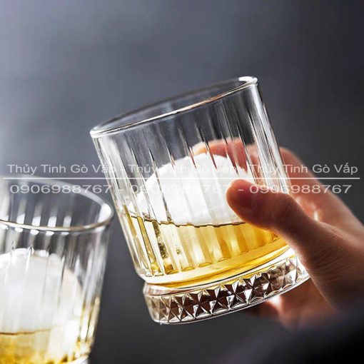 Ly thủy tinh Hongli Elysia Whisky Rock 360ml 6412J thiết kế đáy ngấn, họa tiết caro, phù hợp uống whisky, cà phê, cocktail, soda các loại