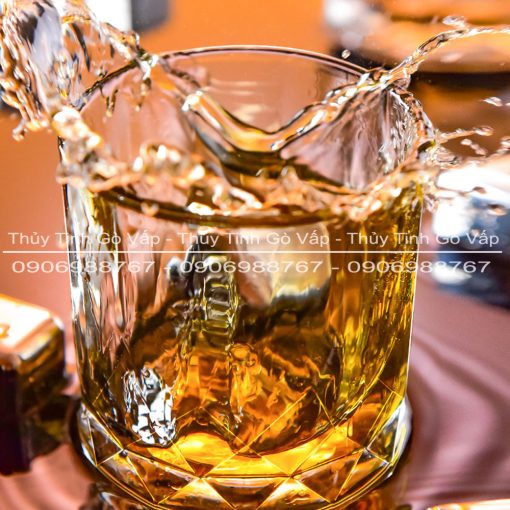 Ly thủy tinh Connexion Double Rock 350ml Ocean P02807 uống các loại rượu whisky, ly dầy, đẹp, họa tiết tinh tế. Là sản phẩm cao cấp của Ocean