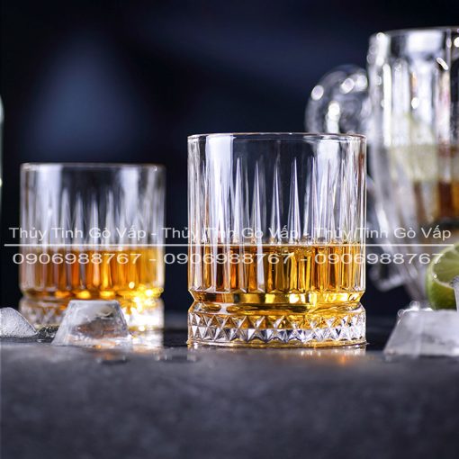 Ly thủy tinh Hongli Elysia Rock Whisky 250ml 6408J thiết kế đáy ngấn, họa tiết caro, dầy, đẹp phù hợp uống whisky, cà phê, cocktail, rượu các loại