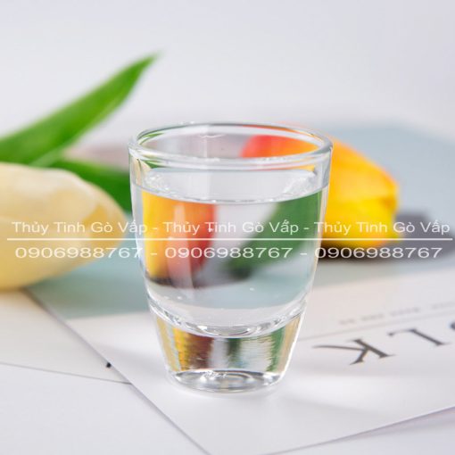 Ly thủy tinh bầu uống rượu shot 35ml rất phổ biến và ưa chuộng trong các buổi tiệc rượu, kiểu ly bầu truyền thống phù hợp cho 1 lần uống.