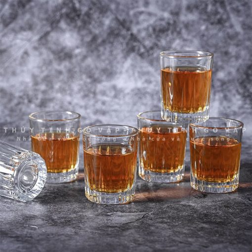 Ly thủy tinh uống rượu Sochu 55ml - cốc thủy tinh nhỏ uống whisky, có thiết kế đáy khía đẹp mắt, khá sang trọng, phù hợp uống sochu, rượu các loại
